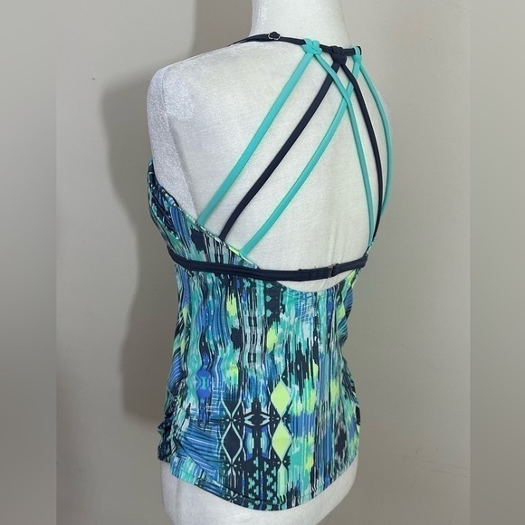 Free Country sz med tankini top in blues, lime green, black - Picture 6 of 13